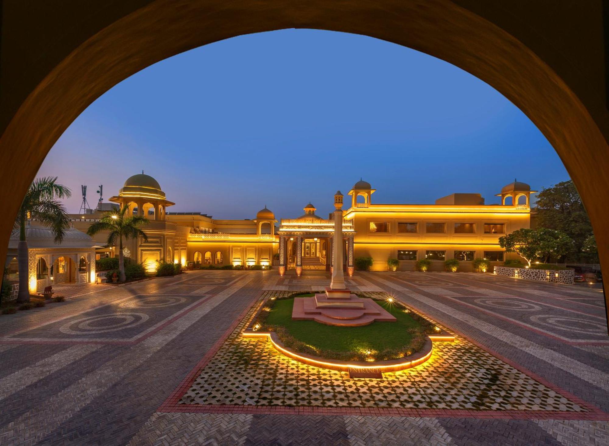 Heritage Village Resort & Spa Manesar-Ґурґаон Екстер'єр фото