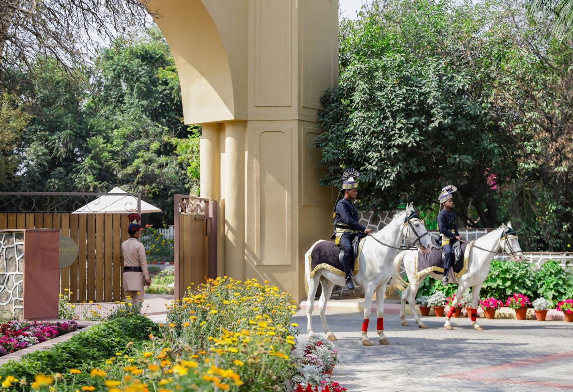Heritage Village Resort & Spa Manesar-Ґурґаон Екстер'єр фото